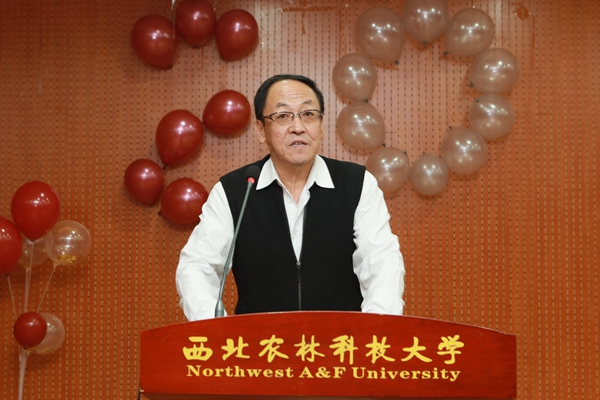 院长呼天明致辞.JPG