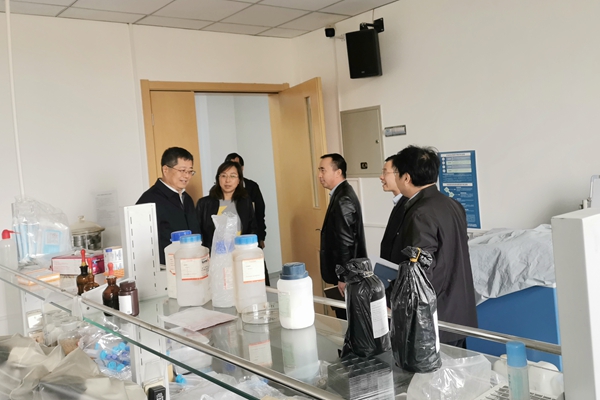 aa58c42ab1694086b2ba1b193c489900.jpg 考察实验室_副本.jpg