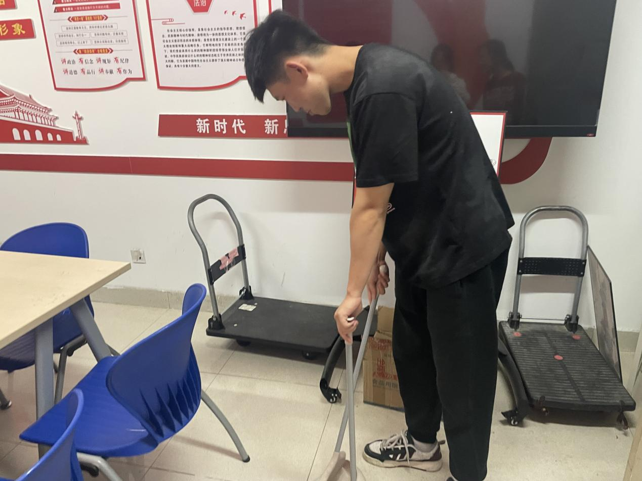 6ef321acf2d2432d8d56a6b542052438.png 6ef321acf2d2432d8d56a6b542052438.png